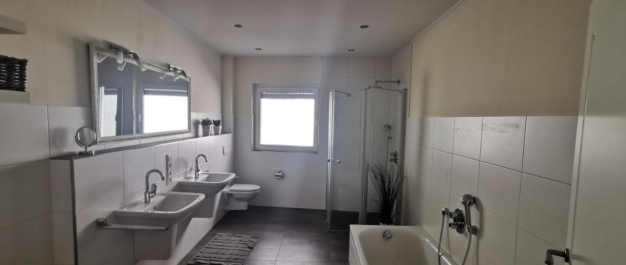Ferienwohnung City Езенс Екстер'єр фото